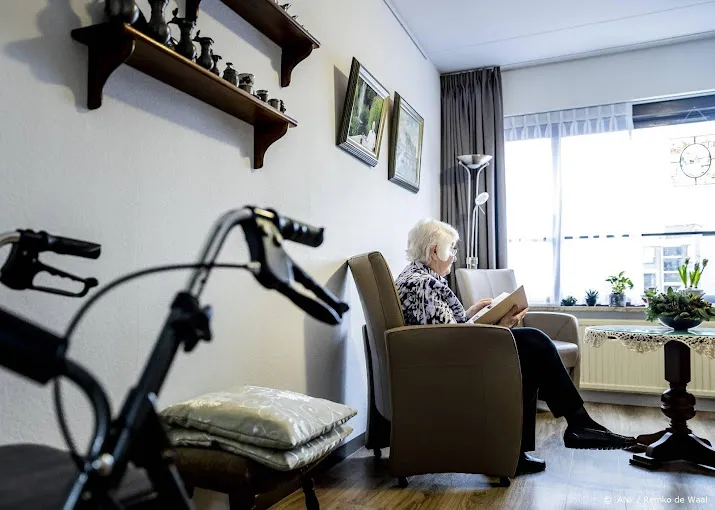geriaters onderzoek nodig naar gevolgen langer thuis wonen