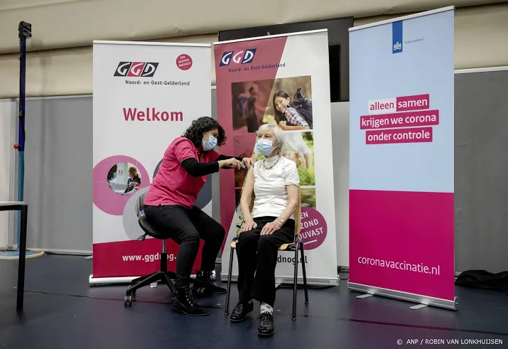 ggd noord en oost gelderland stelt vaccineren zondag uit