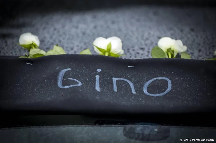 gino in besloten kring begraven