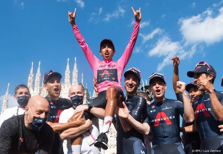 giro winnaar bernal test positief op virus