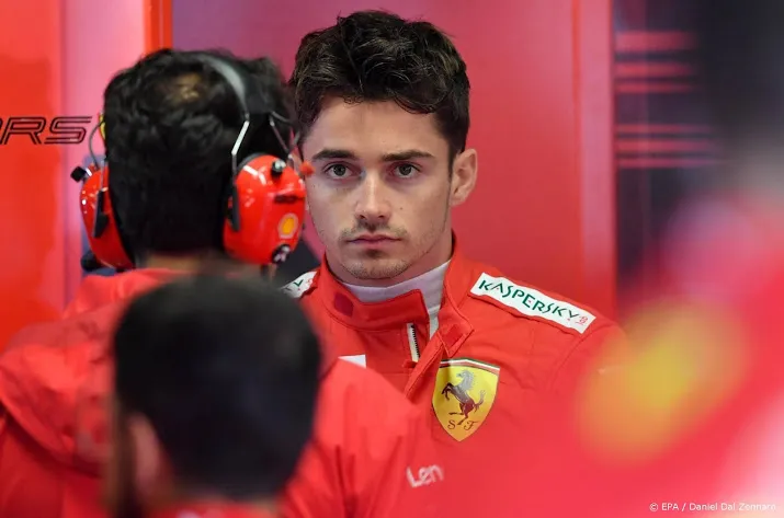 glibberen bij natte eerste vrije training f1