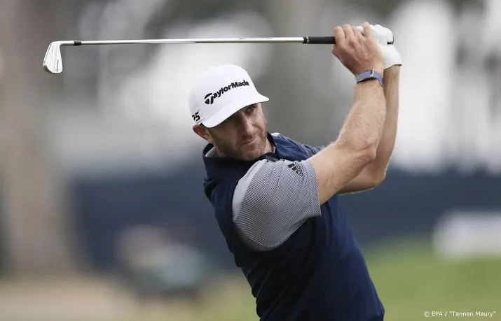 golfer johnson nummer 1 van de wereld na zege van 30 onder par