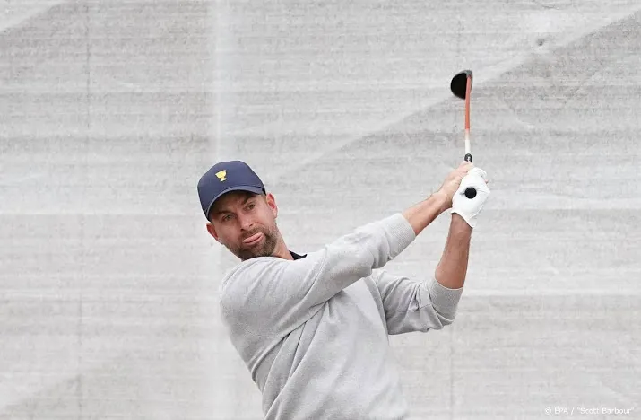 golfer simpson wint weer op vaderdag op pga tour