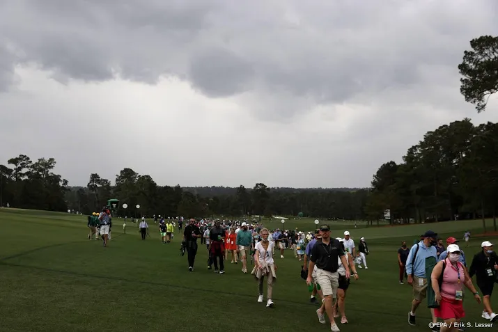 golftoernooi masters kort onderbroken wegens gevaarlijk weer