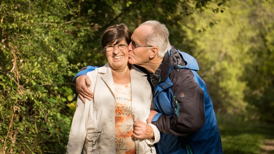 grandparents 2198053 960 720
