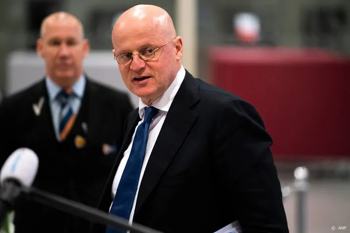 grapperhaus complimenteert nederland met volgen coronaregels