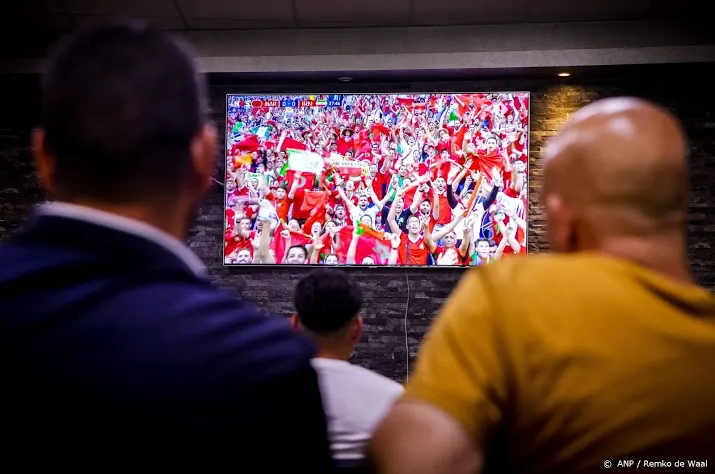 grapperhaus kijk voetbalwedstrijden ek thuis