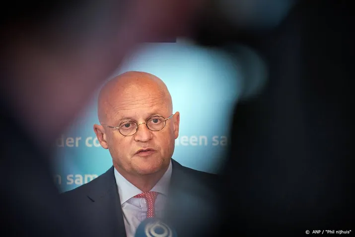 grapperhaus tot vier jaar cel voor bezit pedohandboek