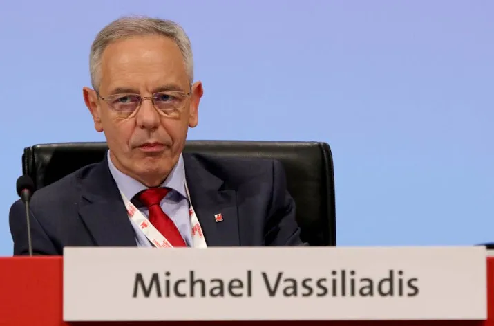 griekse minister is klaar met voetbal