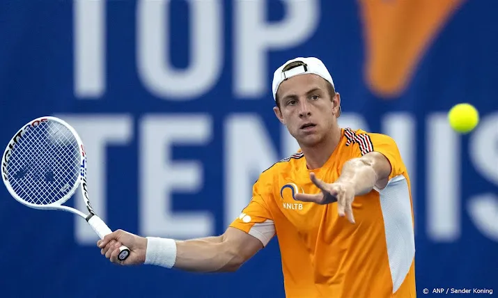 griekspoor naar kwartfinale basel door knappe winst op de minaur
