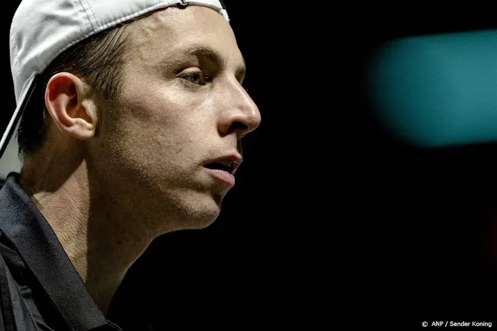 griekspoor naar tweede ronde in dubai en treft mogelijk djokovic