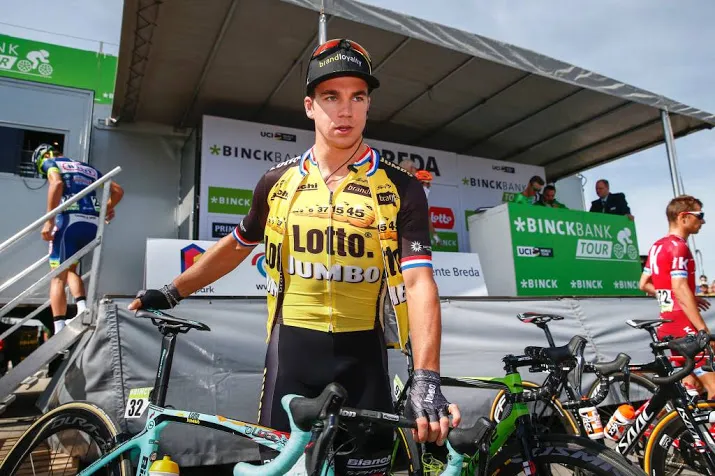 groenewegen slaat meteen toe in dubai