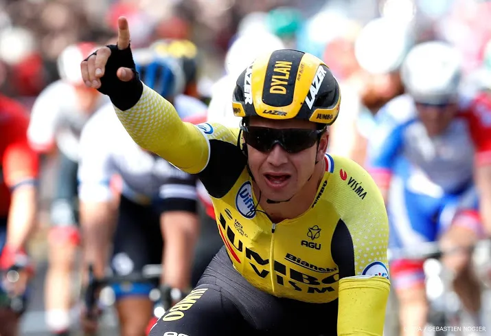 groenewegen sprint naar zege in de panne