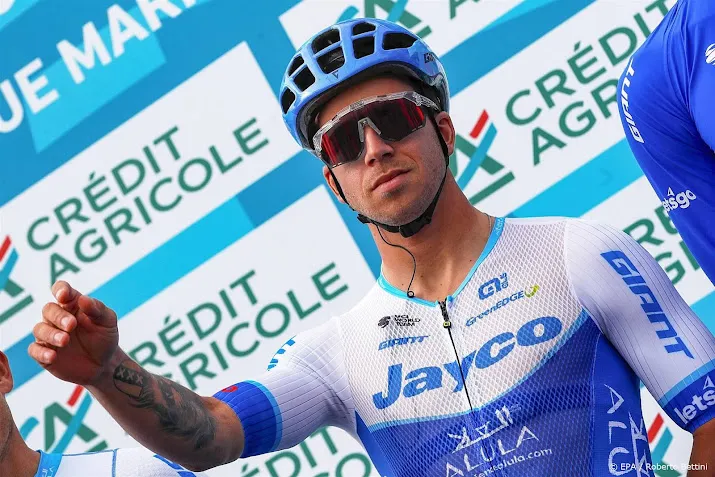 groenewegen verbaast zichzelf met vierde plaats in zware sprint