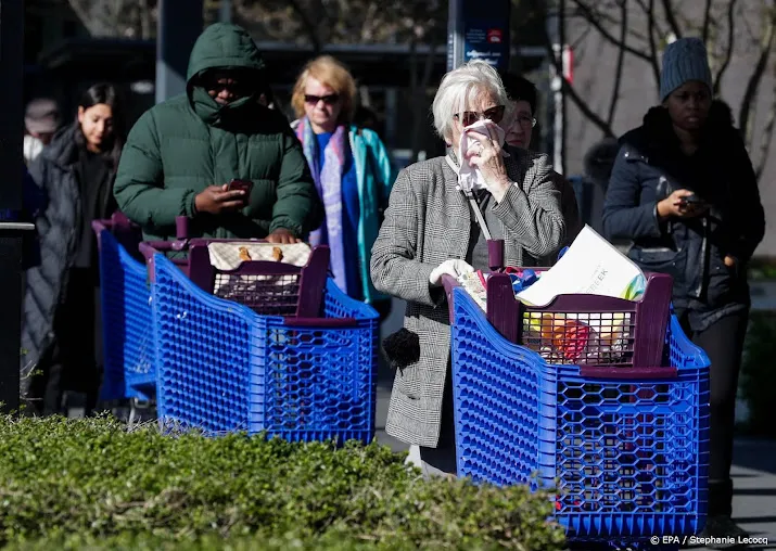 grootste supermarkt belgie beperkt ook verkoop bloem en olijfolie