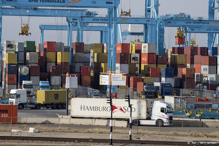 grote bezorgdheid in haven rotterdam over personeelstekorten