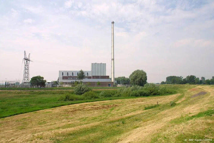 grote brand bij voormalige kerncentrale dodewaard