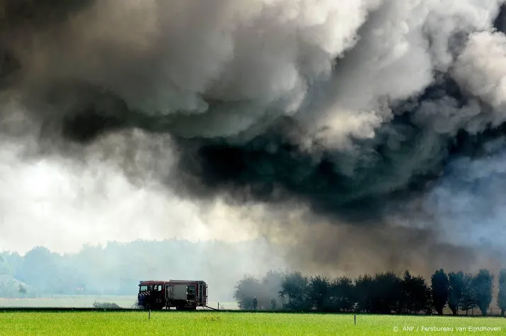 grote brand in kippenschuur in kiel windeweer