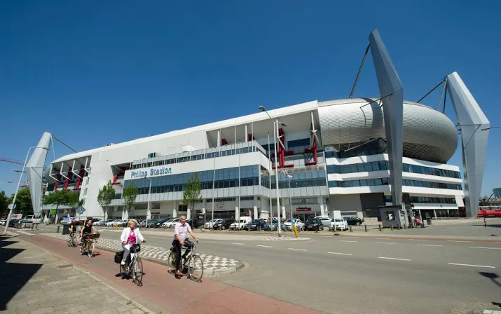 grote oefening op verdacht pakket psv stadion