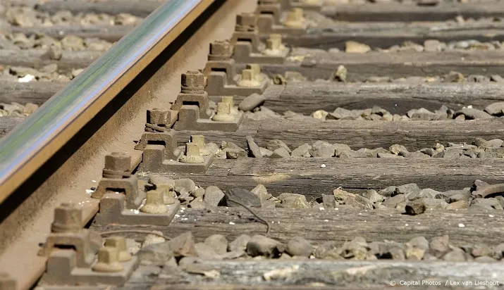 grote partijen verdeeld over extra miljoenen voor maaslijn
