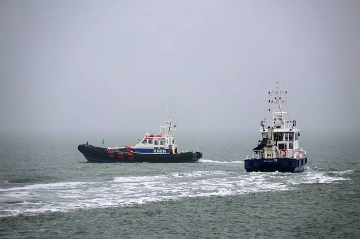 grote zoekactie naar jongen op ijsselmeer