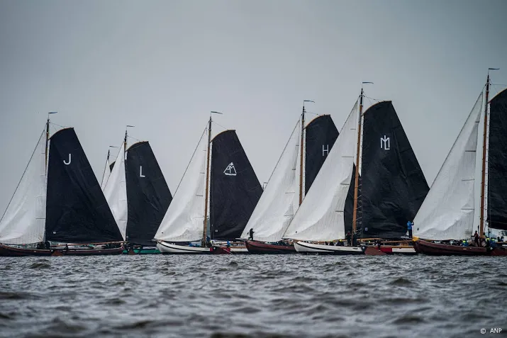grou wint skutsjesilen voor derde keer op rij