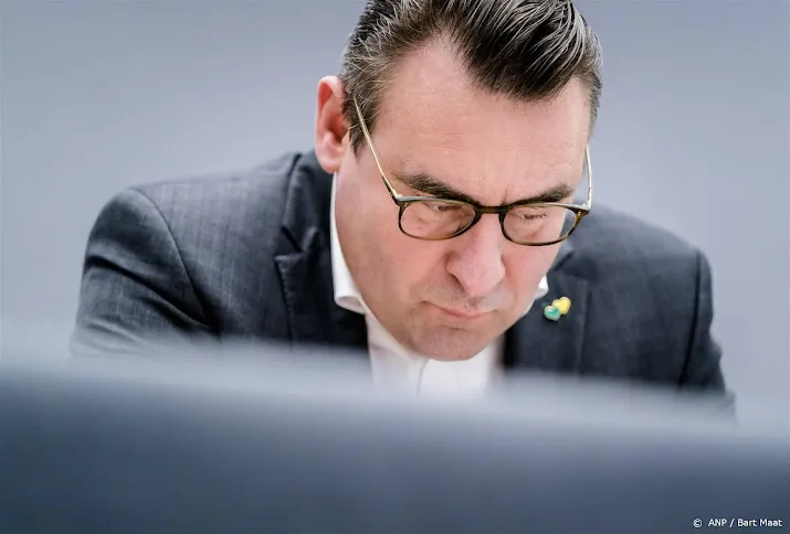 haagse oud wethouder richard de mos hoort vonnis in corruptiezaak