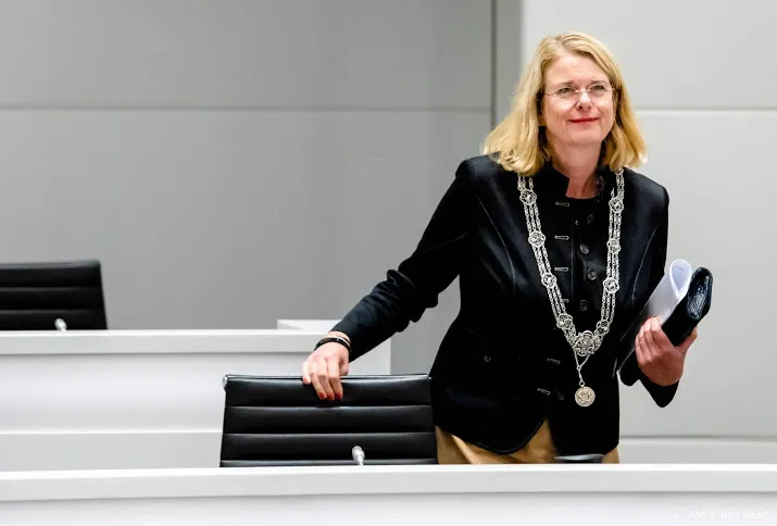 haagse raad draagt nieuwe burgemeester voor