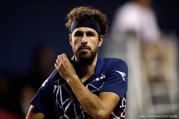 haase onderuit tegen ferrer in auckland
