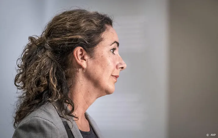 halsema bang dat sluiten clubs om middernacht demotiverend werkt