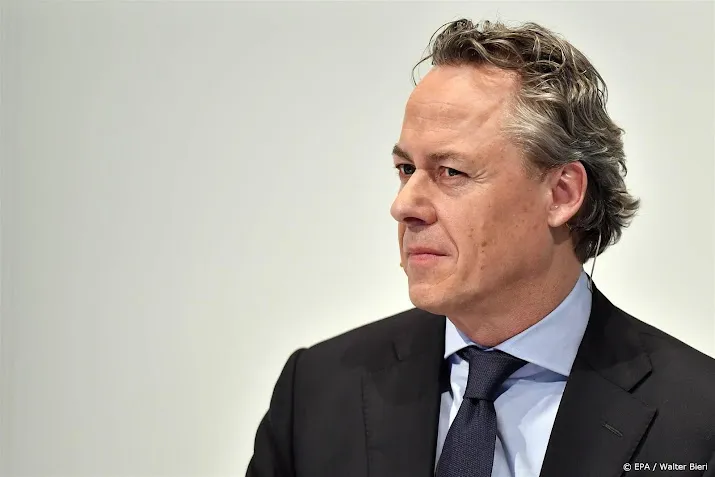 hamers moet flink gaan reorganiseren bij ubs en credit suisse
