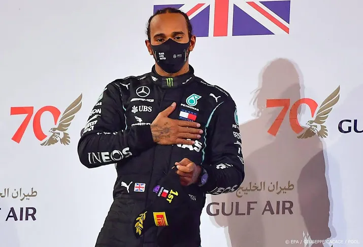 hamilton is er kapot van dat hij zondag niet kan racen