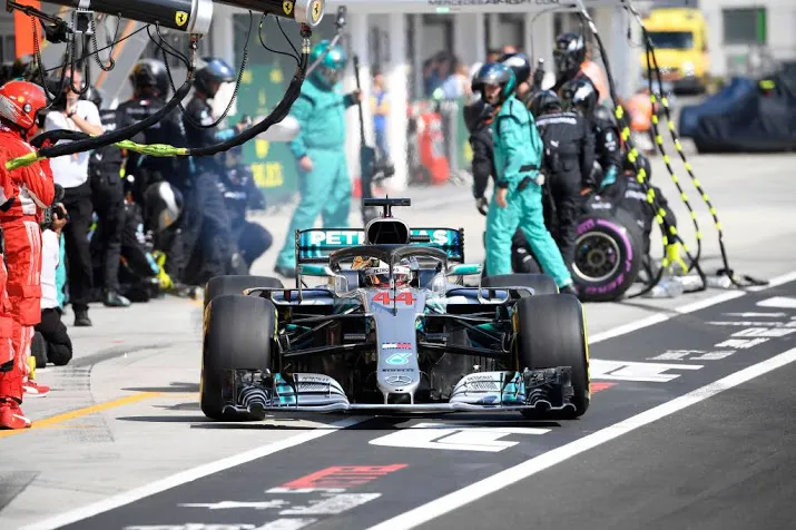 hamilton soeverein naar zege gp hongarije