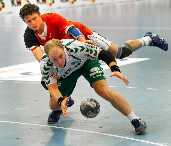 handballers beginnen nationaal na uitstel bene league