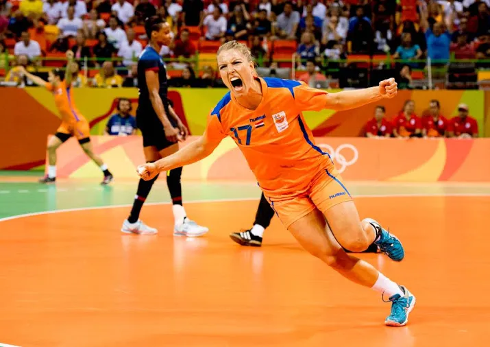 handbalster groot terug bij oranje