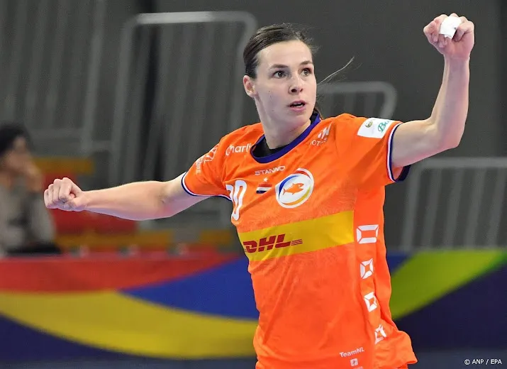 handbalster smits vervolgt loopbaan in roemenie