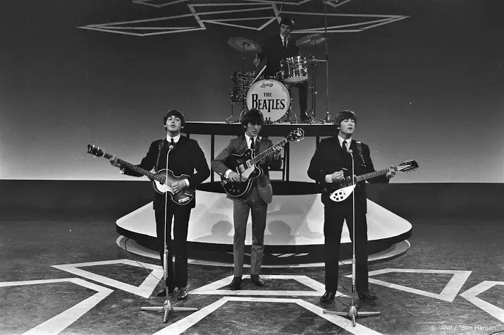 handgeschreven songtekst the beatles onder de hamer