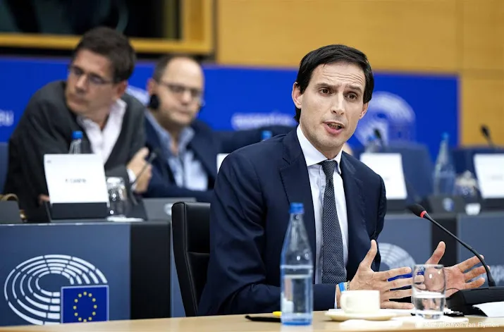harde opstelling tegen zuid europa in pandemie spijt hoekstra