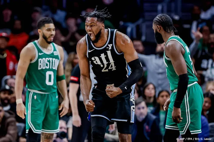 hawks winnen na spectaculaire comeback van celtics in nba