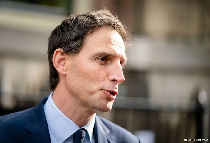 hoekstra ik wist niet van lasterplannen past niet bij cda