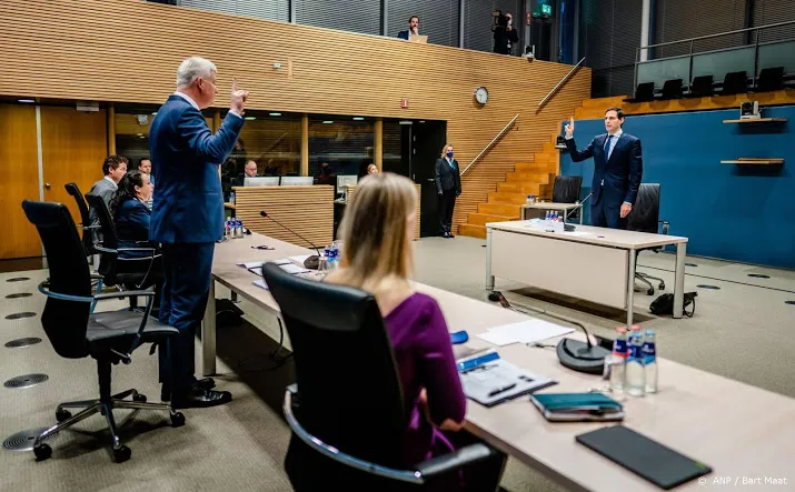 hoekstra ook snel bleef te lang defensief over toeslagen
