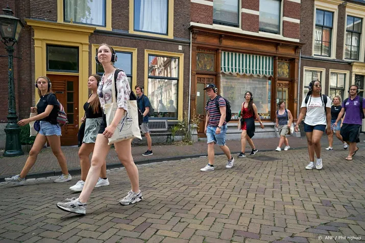 hollands midden gaat scherper controleren op coronaregels