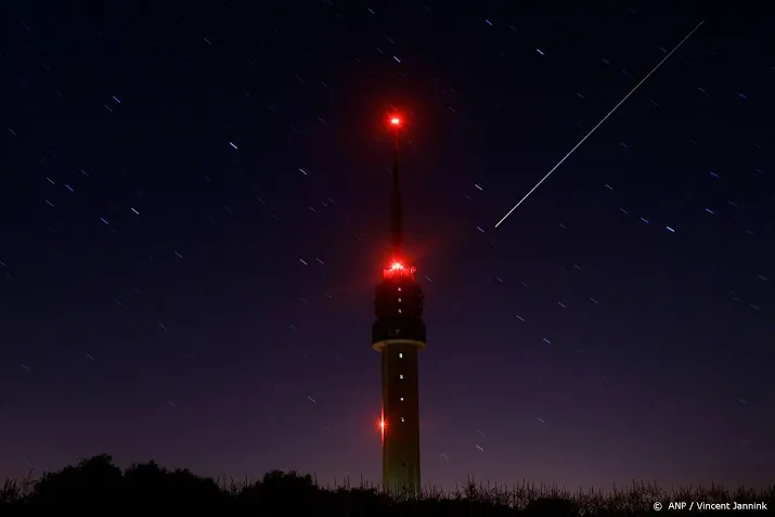 honderden meldingen van meteoor boven land