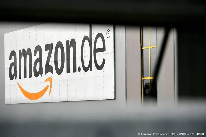 honderden werknemers amazon leggen werk neer in duitsland