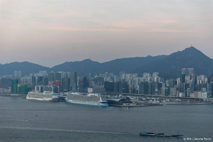 hongkong geeft half miljoen tickets weg om toeristen te lokken