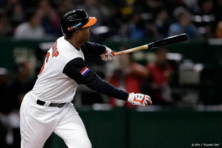 honkballer schoop in mlb naar detroit tigers