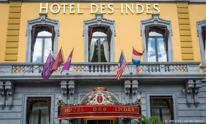 hotel des indes wordt tijdelijk cabaretpodium