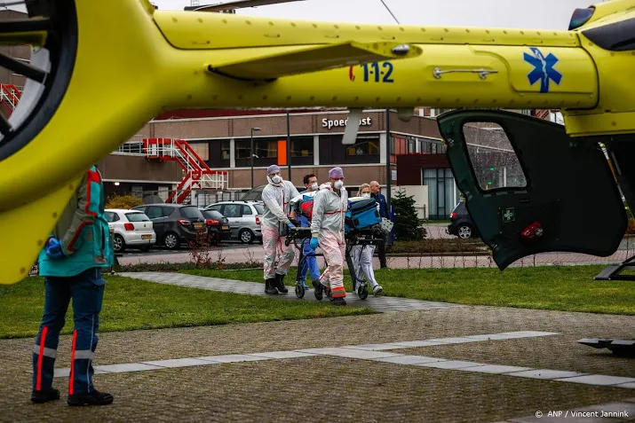 iets minder coronapatienten in ziekenhuizen