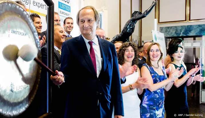imcd hard onderuit op groen damrak