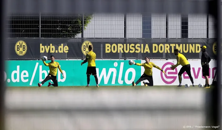 in de bundesliga gaan ze weer voetballen